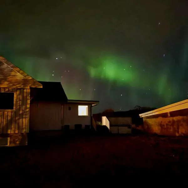 Private 4 bedroom getaway in Lofoten, hotel din Vestvågøya