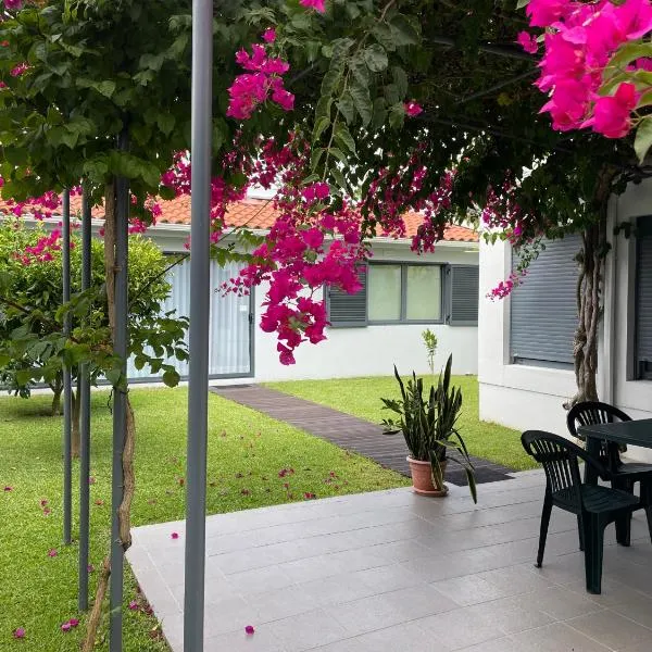 Casa da Mónica, hotel in Ponta Delgada