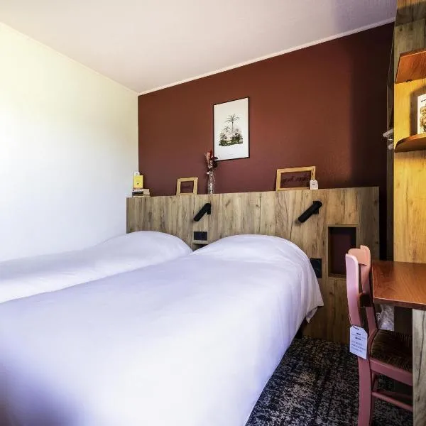 Greet Hôtel Castres Saix – hotel w mieście Saix