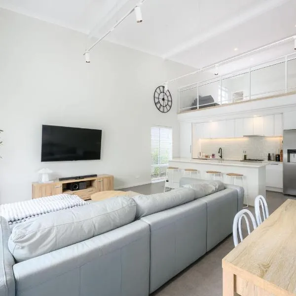 Coastal Comfort in Golden Bay, hotel en Secret Harbour