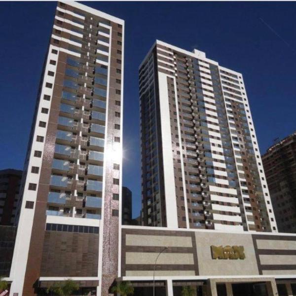 Apartamento com Varanda