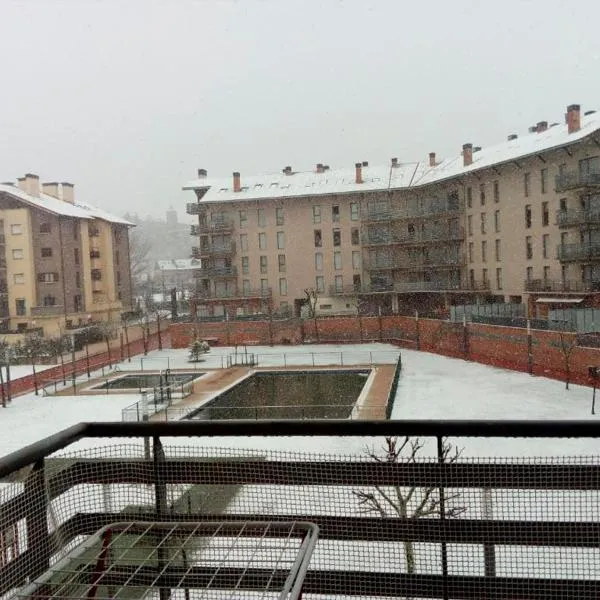 Apartamentos Pilartxo Jaca 3000 – hotel w mieście Jaca