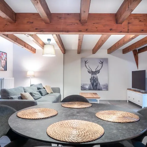 Résidence de 80 m2 avec balcon & cour alsacienne - début Route des Vins，馬勒奈的飯店