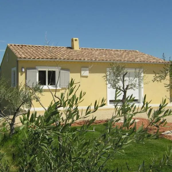 Le Jardin des Tourterelles, hotell i Robion en Luberon