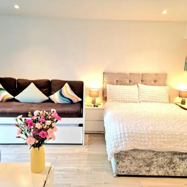 본머스에 위치한 호텔 Morden Place, Free Parking & Private Entrance