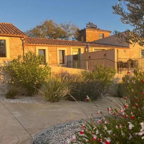 Les Granges Saint Paul, מלון בLespignan