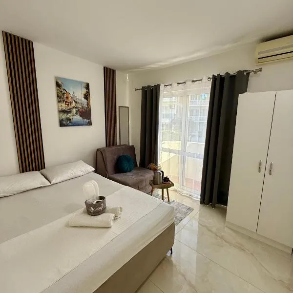 Guest house, Small beach, hotel in Ulcinj