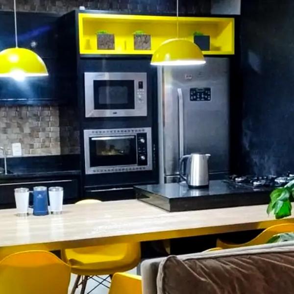 Casa Confortável com Piscina e Churrasqueira - Foto 5