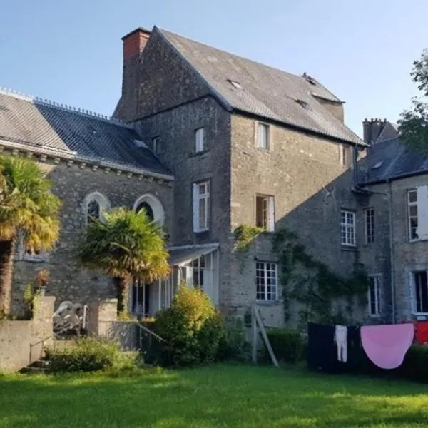 La Miséricorde，位于库唐斯的酒店