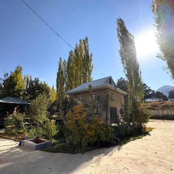 Bogishamol Homestay, Gelon Village، فندق في Gelen
