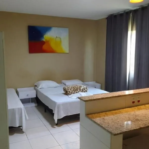 Kitnets e Suites a 300 metros da Prefeitura de Porto Real, hotel a Pôrto Real