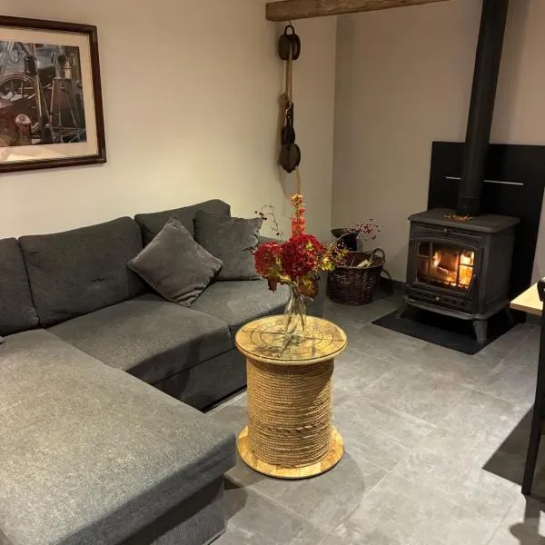 AUTHENTIQUE MAISON DE PECHEUR ENTRE-TERRE & MER Avec Un POÊLE À BOIS A Disposition, hôtel à Saint-Valery-sur-Somme