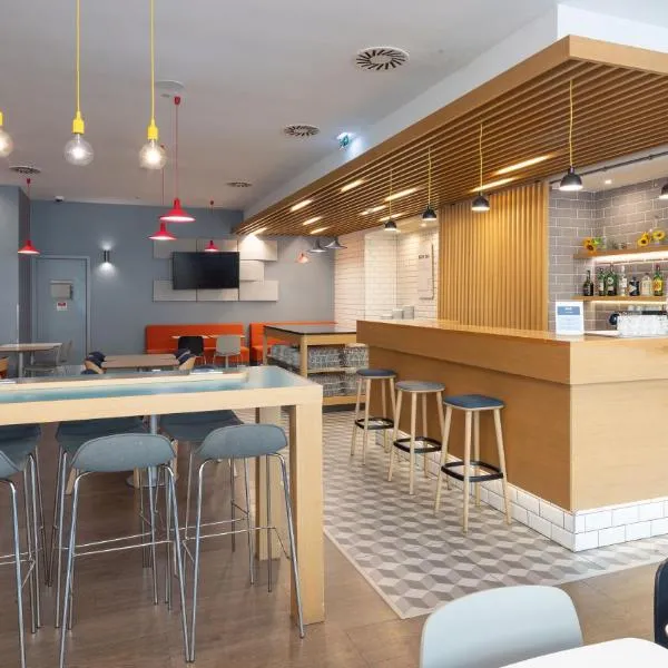 Holiday Inn Express Porto City Centre by IHG, hotel u Portu