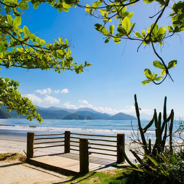 Loft com Smart TV e Ar proximo a Praia do Itagua