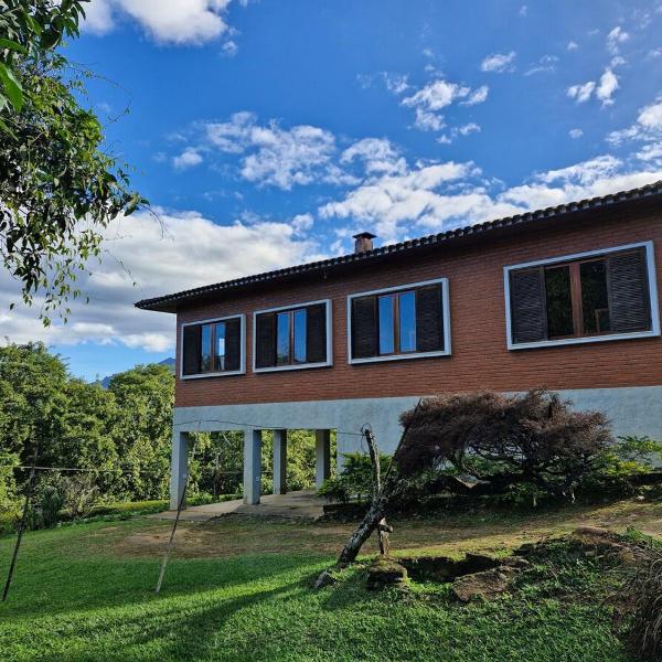 Casa Maravilhosa com vista montanha