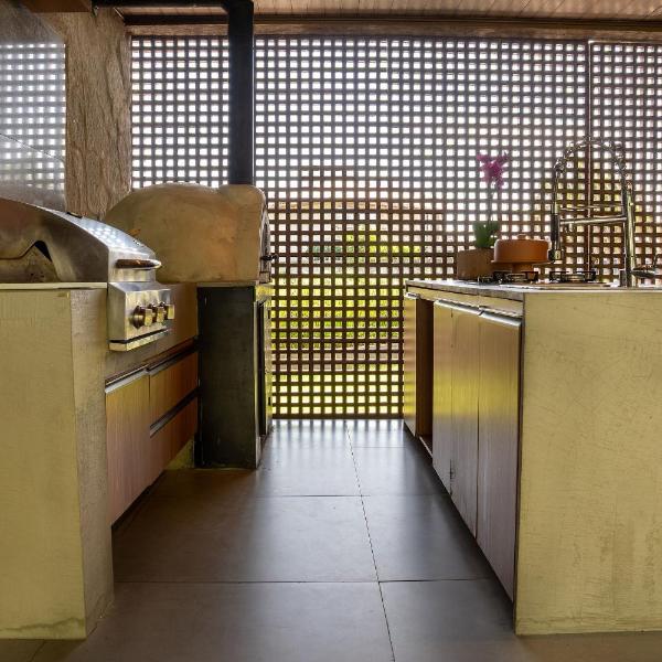 Casa com Ofurô, Piscina Aquecida e Cozinheira - Foto 5