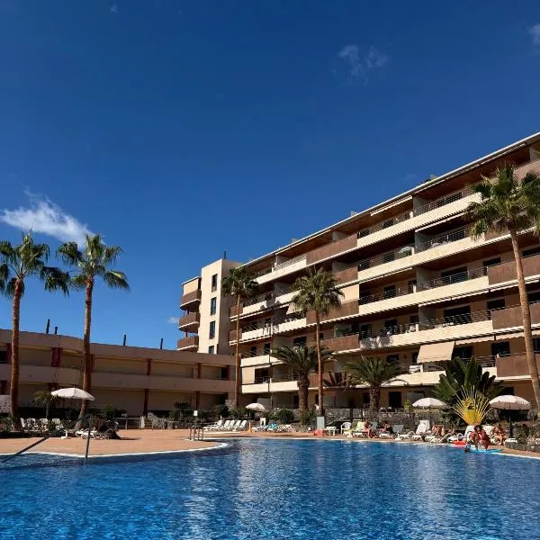 Türkiz Kánaán Apartman, hotel in Puerto de Santiago