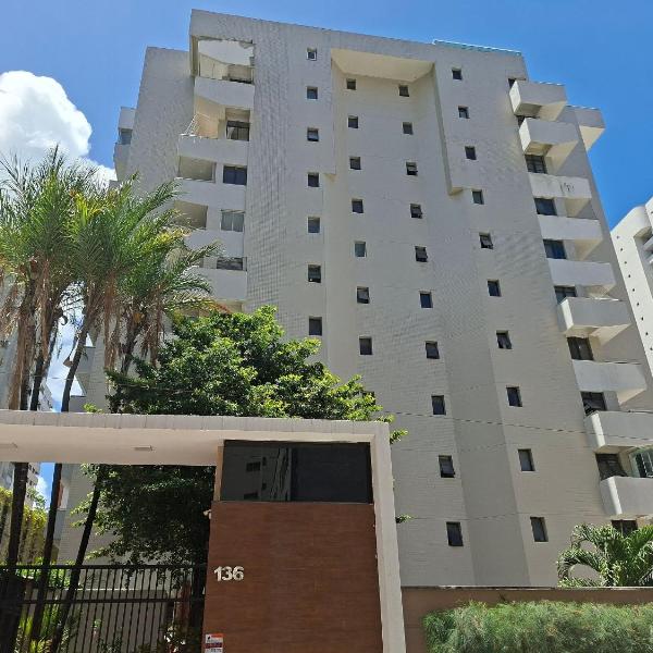 Marino Marine – Apartamento de 4 Quartos à Beira-Mar no Coração do Meireles