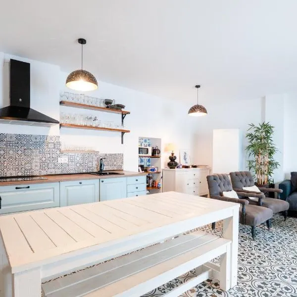 Casa Típica con Terraza, hotel in Ayamonte