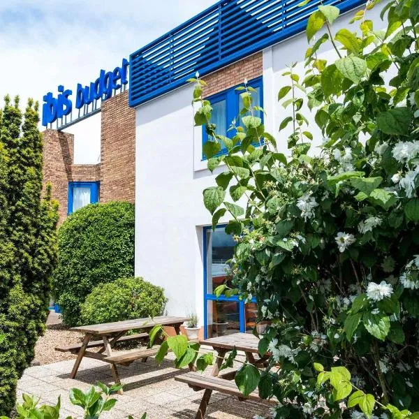 ibis budget Châtellerault Nord, hotel en Châtellerault
