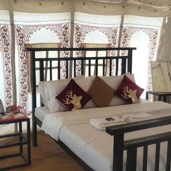 Mehta Desert camp Sam sand Dunes Jaisalmer, hotel en Jāmb