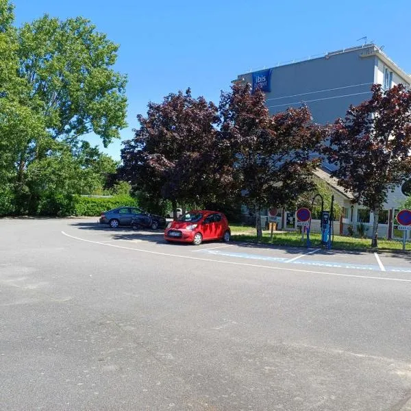 Hôtel Ibis Budget Nantes Ouest Atlantis Couëron, hotel v destinaci Couëron