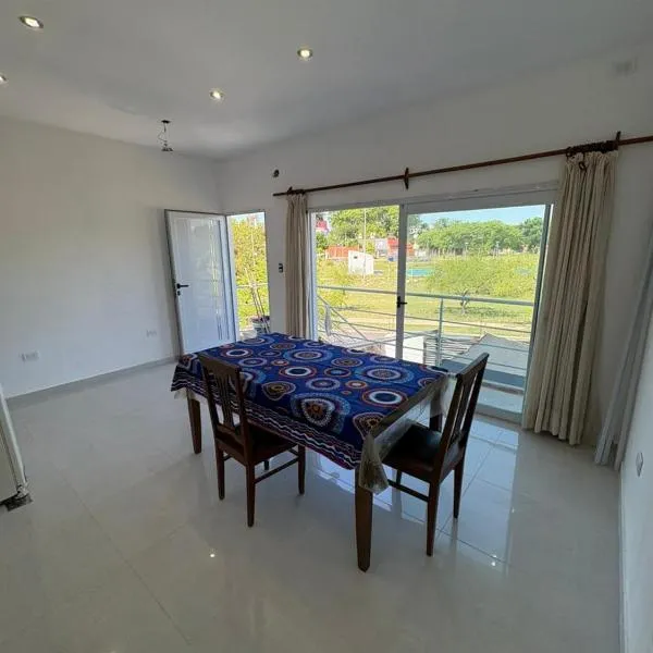 Departamento Temporal con Cochera، فندق في بارانا