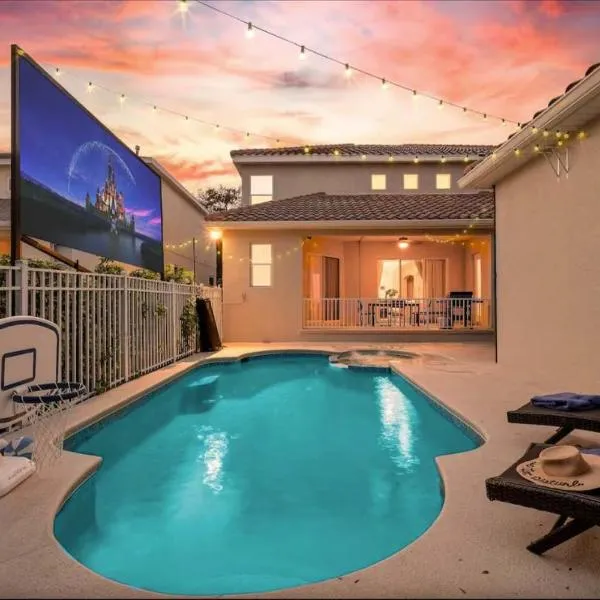 Luxury villa w private heated pool, Hotel in Kissimmee