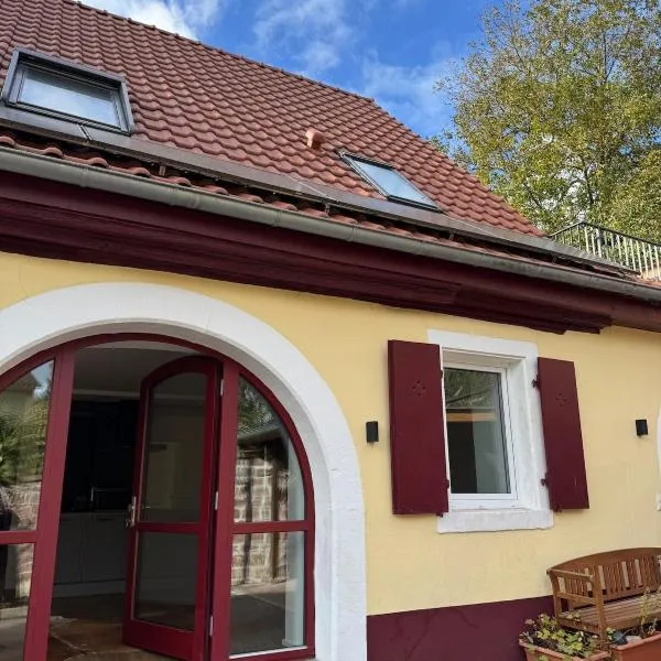 Pfalzperle - historic luxury duplex apartment โรงแรมในAlbersweiler