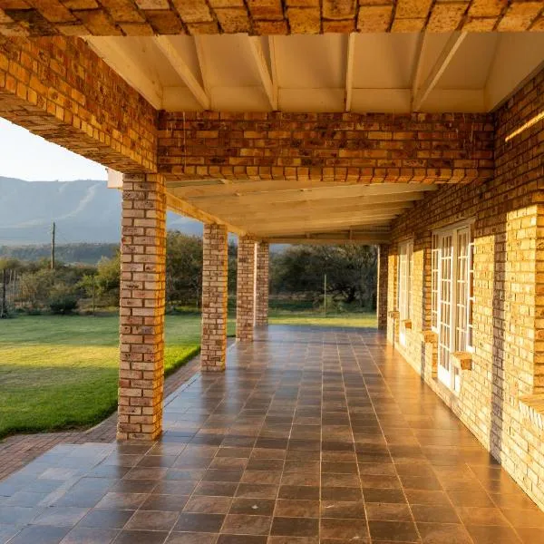 Geluk Farmhouse, hotel in Somerset East