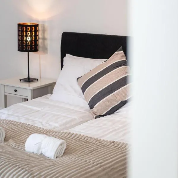 Modern Studio in the Heart of Linné, Walk to Haga, hotel en Gotemburgo