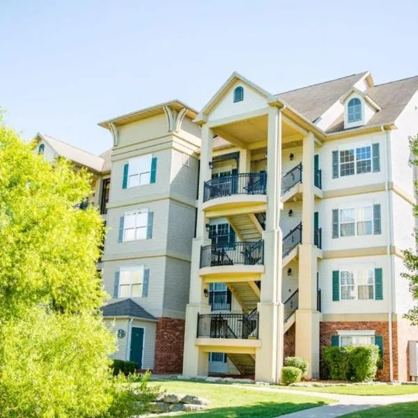 French Quarter Resort by CoolVacay, hotel en Branson