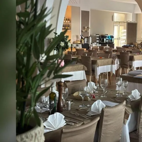 Hotel Biondi, hotel en Montecatini Terme
