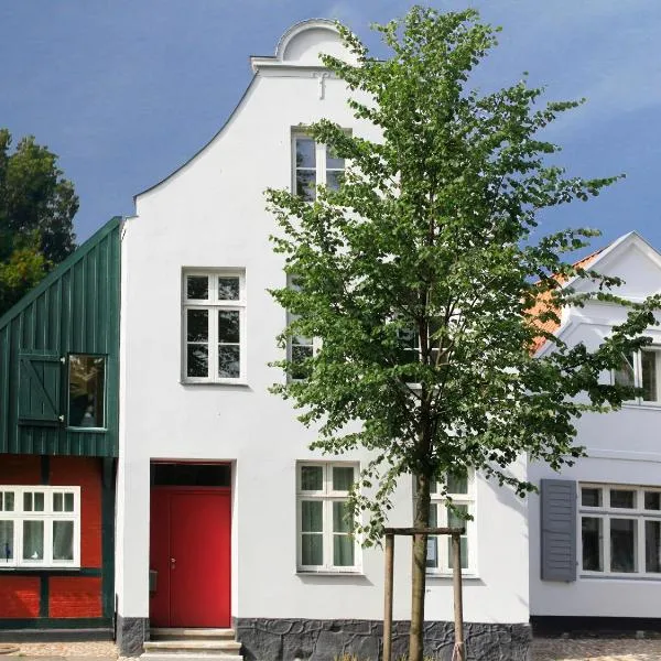 Kapitänshaus, hotell i Travemünde