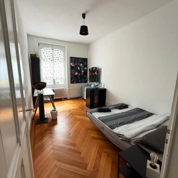 Laus-Angeles, ξενοδοχείο στη Λωζάνη