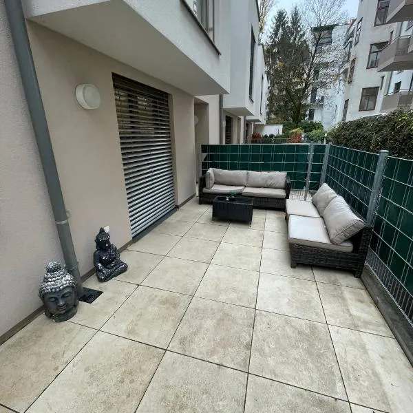 Ruhiges Wiener Townhouse mit Terrasse und Küche, hotel a Viena