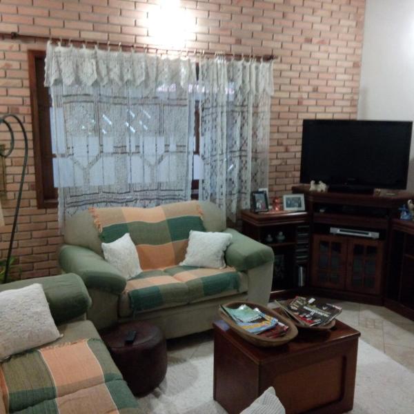 Espaçosa casa em Ubatuba, a 100m da melhor praia - Foto 5