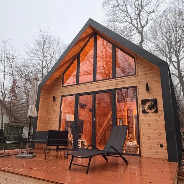 Oaklounge Apartman, hotel v destinaci Kismaros