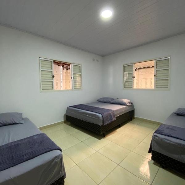Casa Ampla com Piscina, Churrasqueira, Bilhar, Pebolim, Ping-Pong - Foto 2