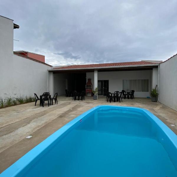 Casa Ampla com Piscina, Churrasqueira, Bilhar, Pebolim, Ping-Pong - Foto 4