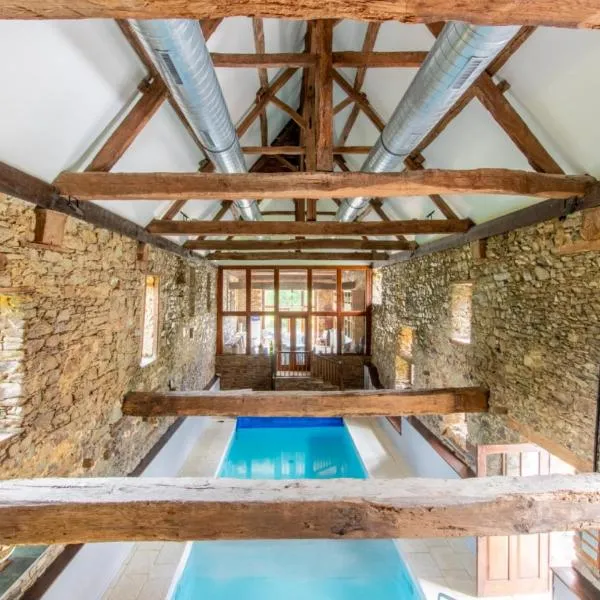 Le Manoir de la Vieille Douve โรงแรมในBourg-dʼIré