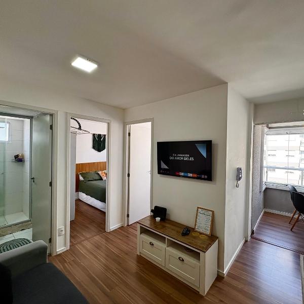 Apartamento aconchegante e moderno com varanda na Rua Guaicurus