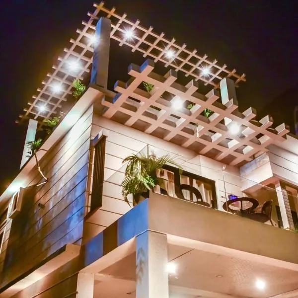 Saya's Abode - Railview Suites, hotel v destinaci Tezpur