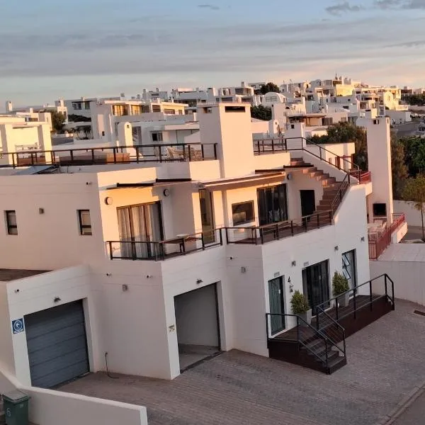 Langebaan Paradise Beach Apartments 4A &4B, Hotel in Langebaan