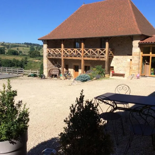 Domaine de Noyer, hotel v destinaci Saint-Christophe-en-Brionnais