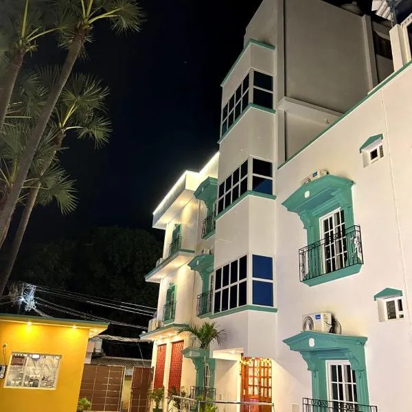 LuXus Resort & Swimming Pool, готель у місті Пудучеррі