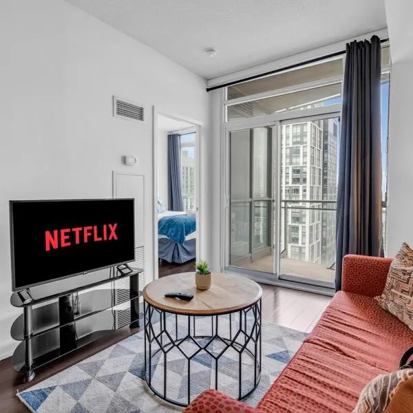 Elegant Downtown Toronto Suite - Lakeview & Free Parking, hotell i Toronto