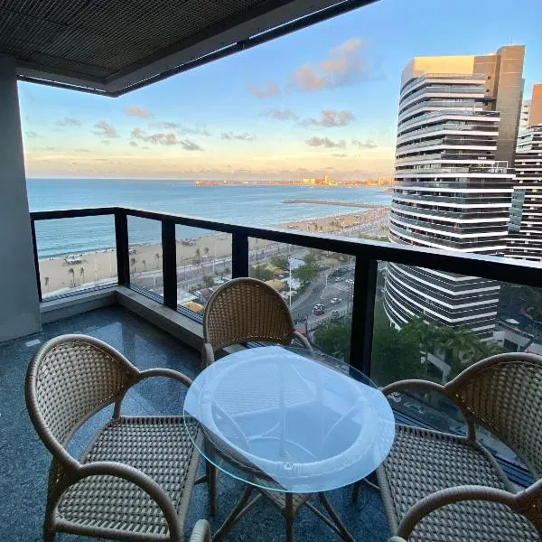 Vista mar Flat Atlântico - Av Abolição 2111، فندق في فورتاليزا