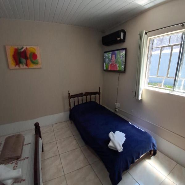 Básico e funcional, com 2 ambientes, sem fogão, com garagem, zona nobre - Foto 5