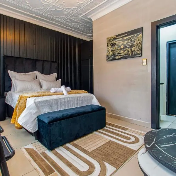 WinHaven Guest House, hotel em Randfontein